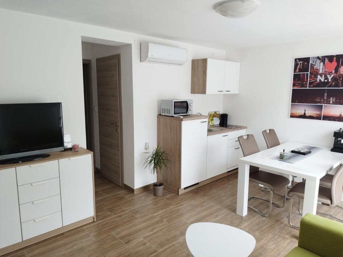 Mia Apartment Rijeka Exterior photo